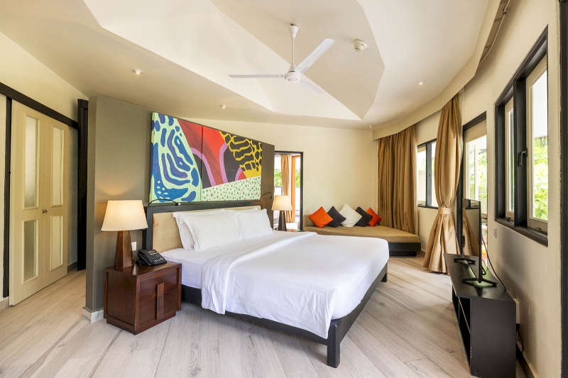 Beachfront Family Pool Villa