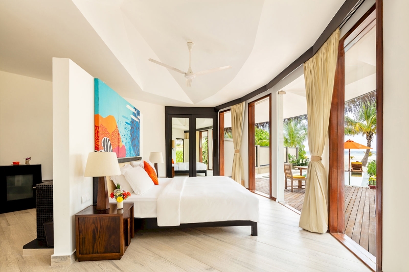 Beachfront Infinity Pool Villa