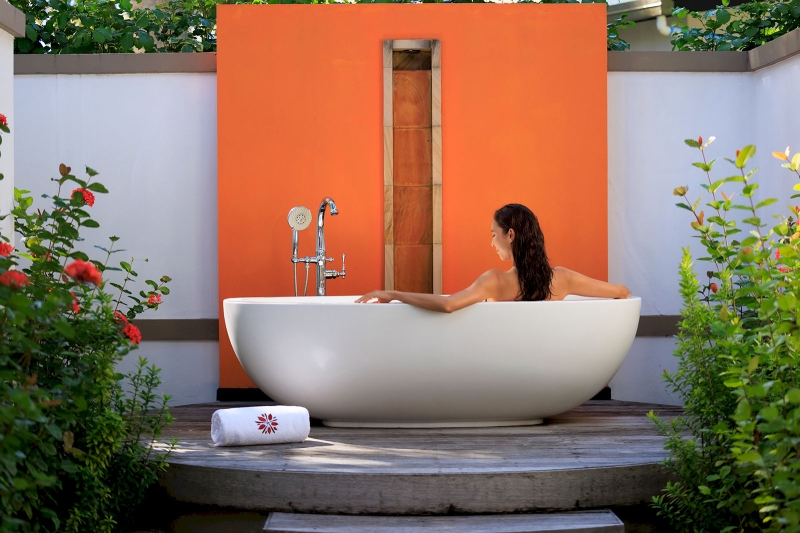 Beachfront Infinity Pool Villa