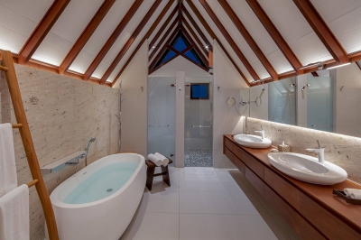 Ocean Residence with Infinity Lap Pool � Photo 5