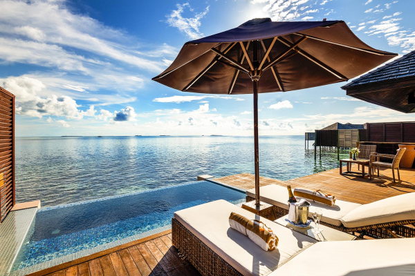 DELUXE WATER VILLA WITH PLUNGE POOL � Lily Beach Resort & Spa, Maldives