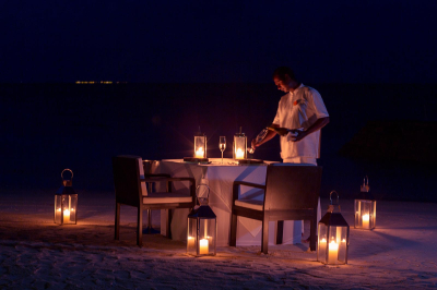 DINING EXPERIENCES GALORE � Dining at Lily Beach Resort & Spa