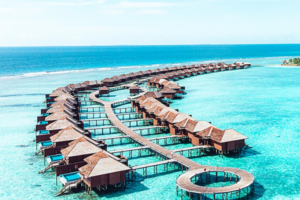 Floating into Paradise